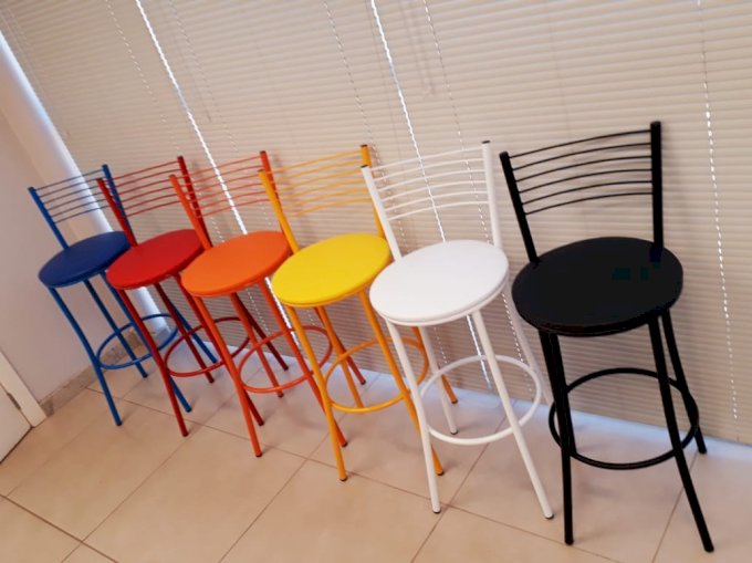 Banqueta Moscou - Cores Variadas MR
