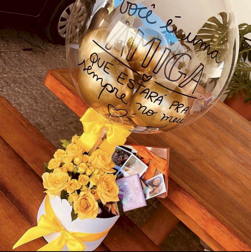 Box de Luxo com Rosas e Chocolates