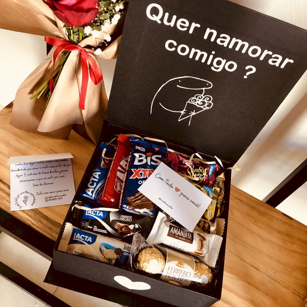 Box Livro com Chocolates e Fotos