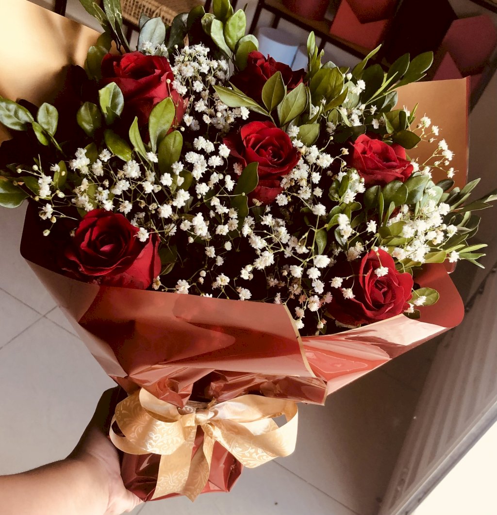 Floral com 6 Botões Vermelho