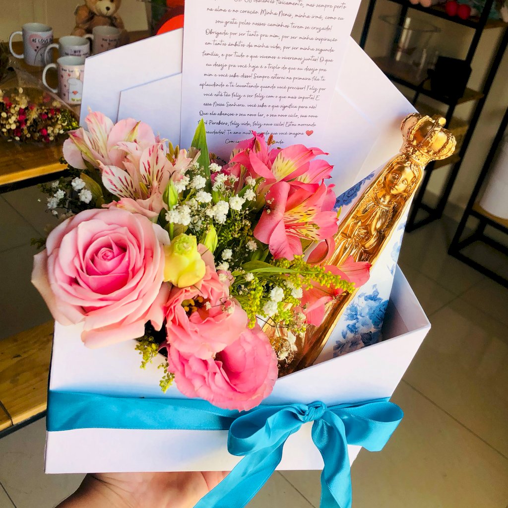 Letter Box com Flores Naturais e Imagem Religiosa