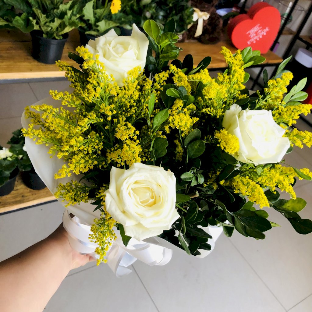 Floral 3 botões Branco 