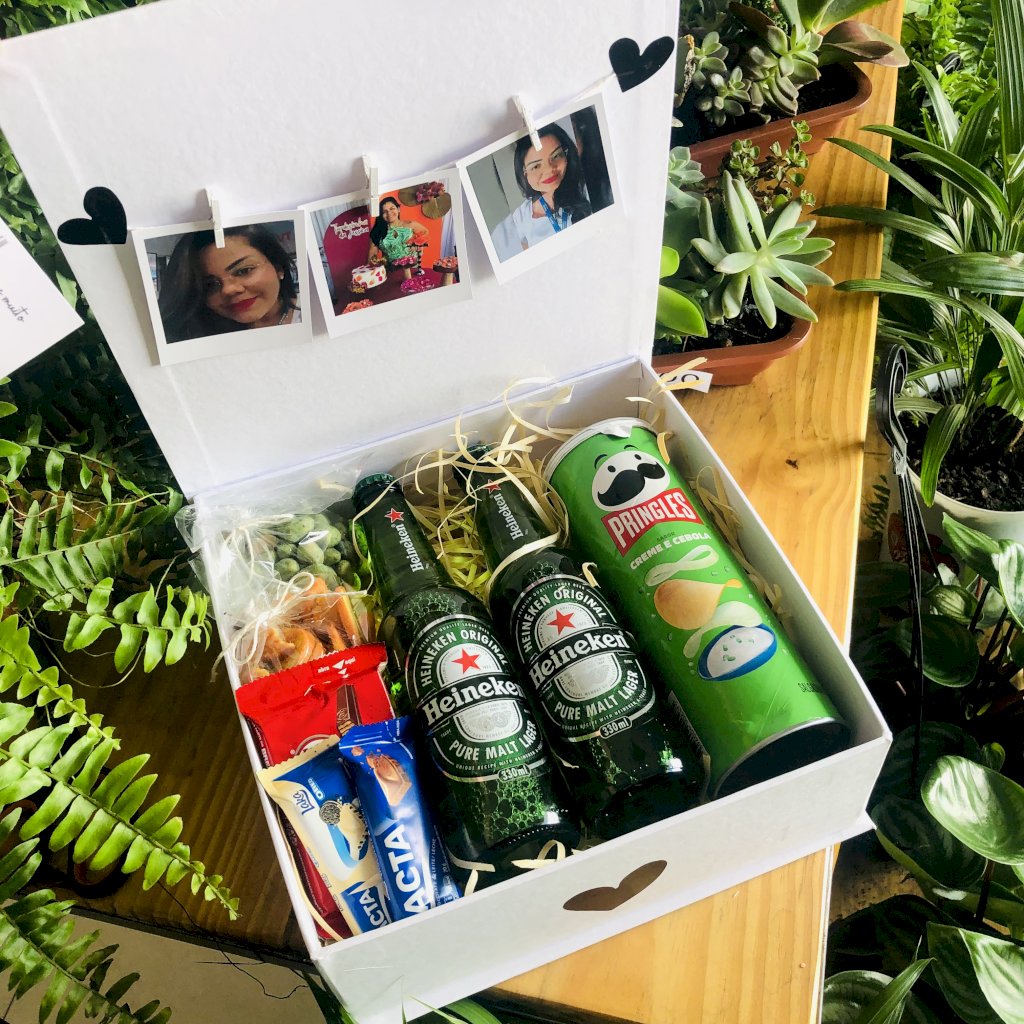 Caixa Livro com Cervejas e Chocolates 