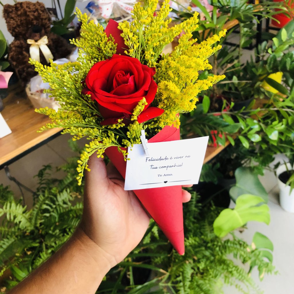 Cone com Botão + Tag