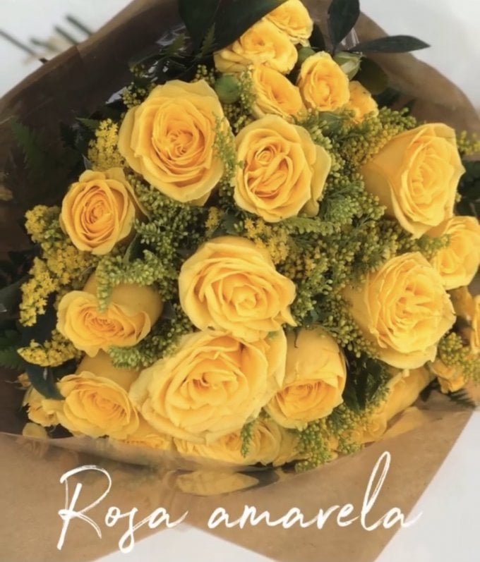 Ramalhete com 20 Botões Amarelos