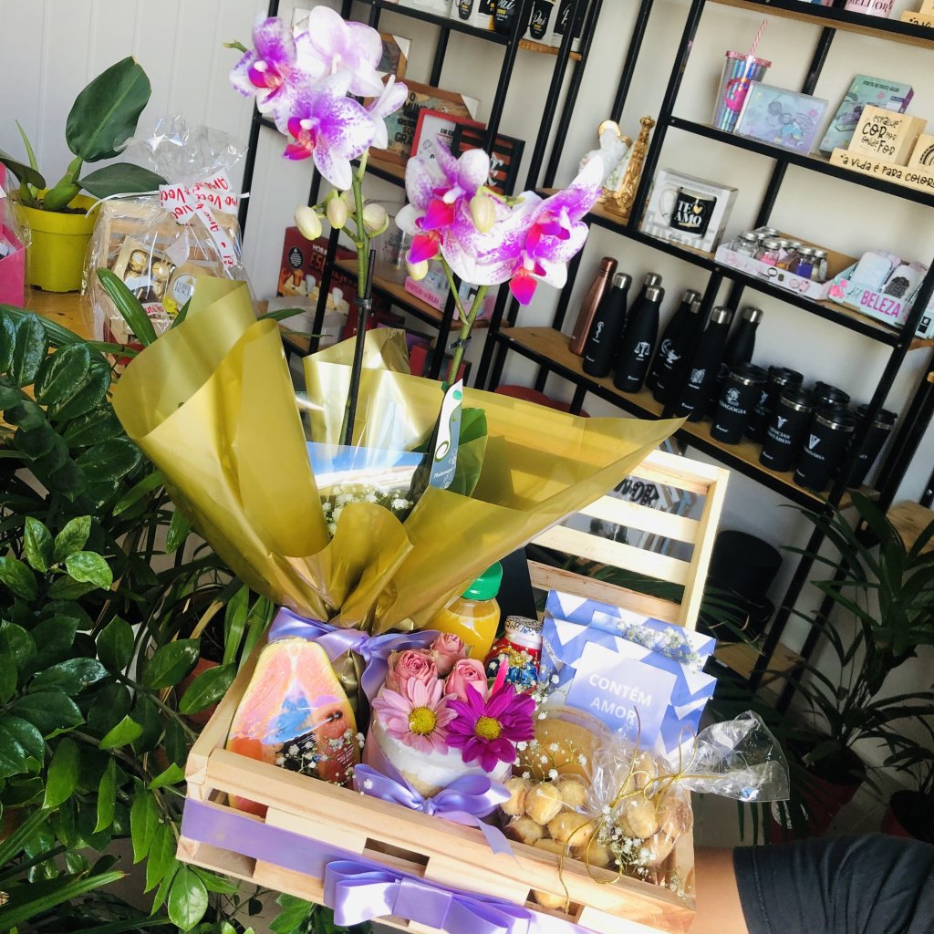 Café Clássico com Orquídea 