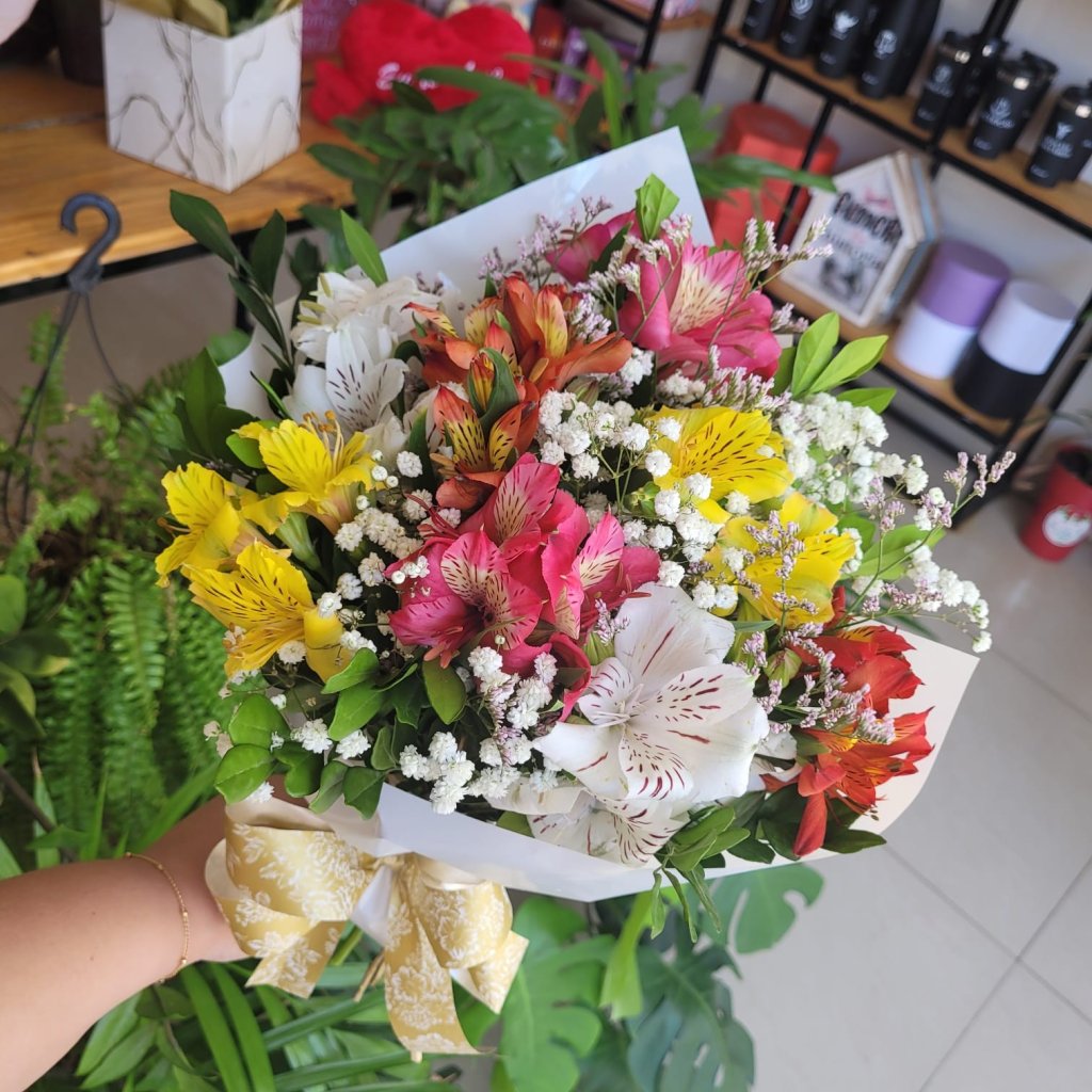 Ramalhete com Astromelias 