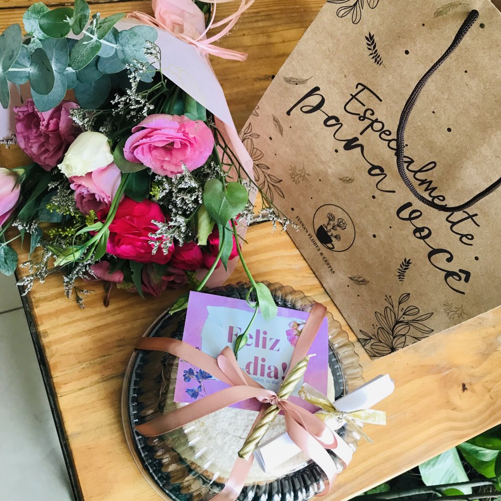 Ramalhete e Mini Vulcão Presenteável 