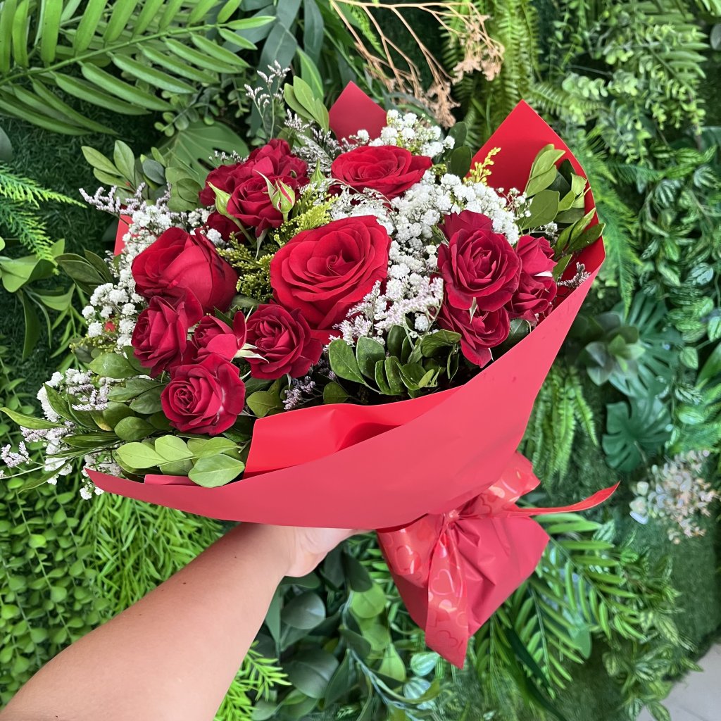 Ramalhete Flores Vermelhas e Mini Rosas 