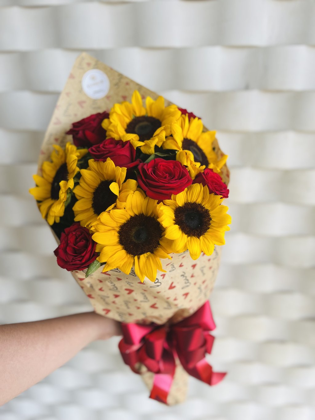 Buquê Rosas e girassol 