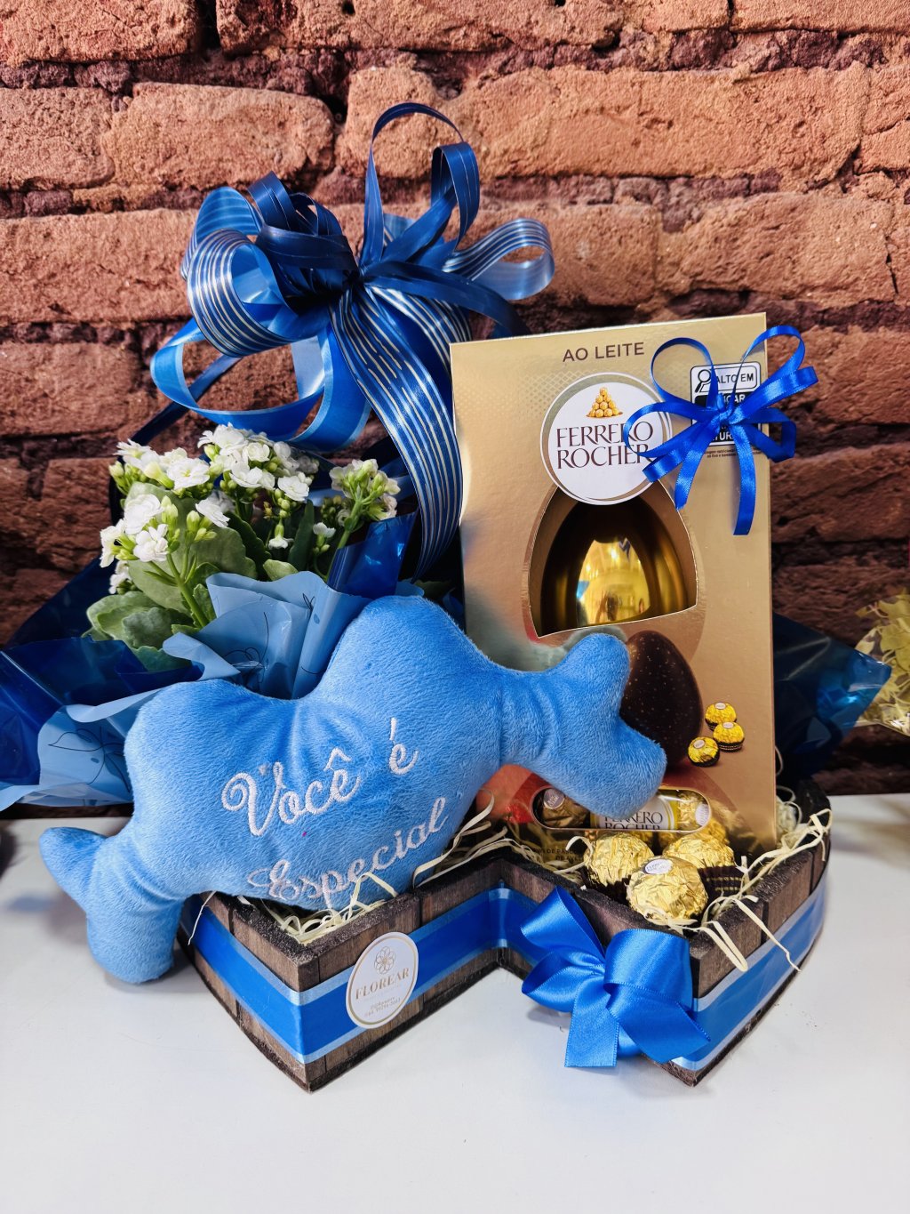 Cesta Coração Ferrero 