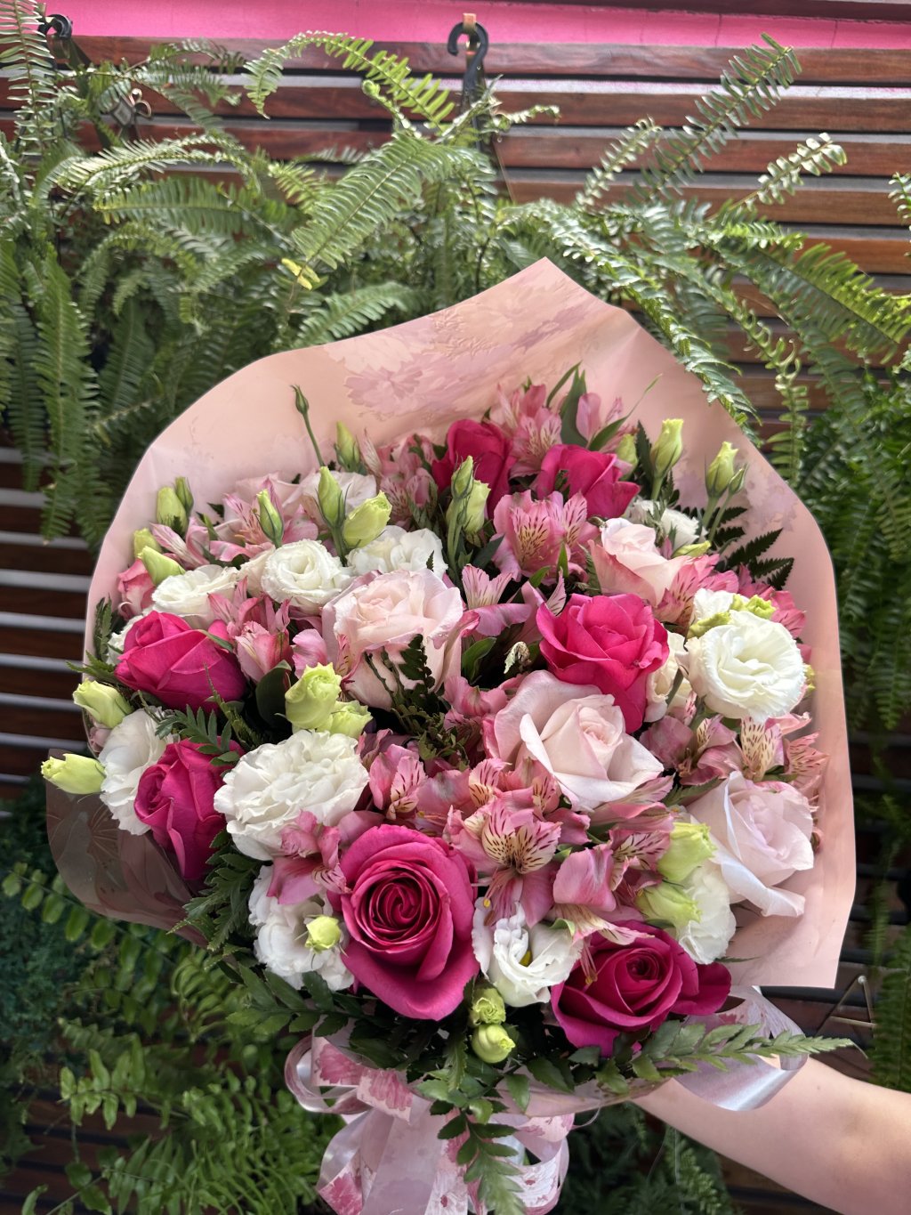 Buque Luxo cor de rosa