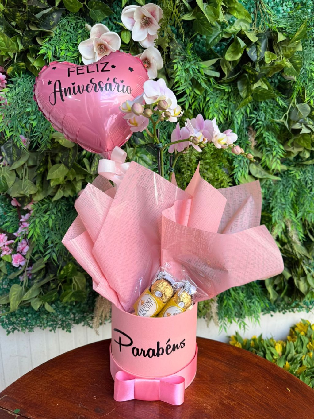 Box orquidea, chocolates e balão