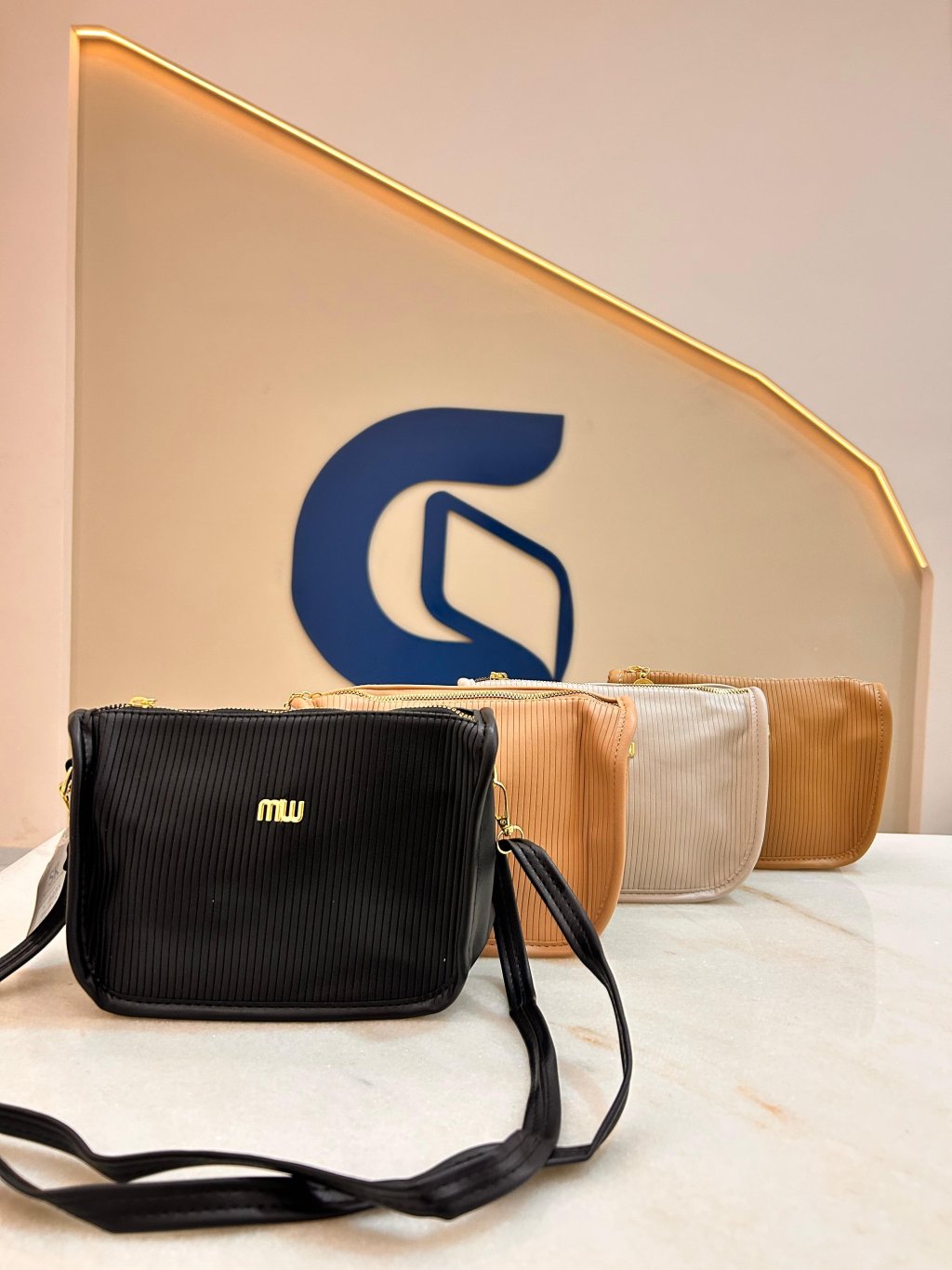 BOLSA 8235