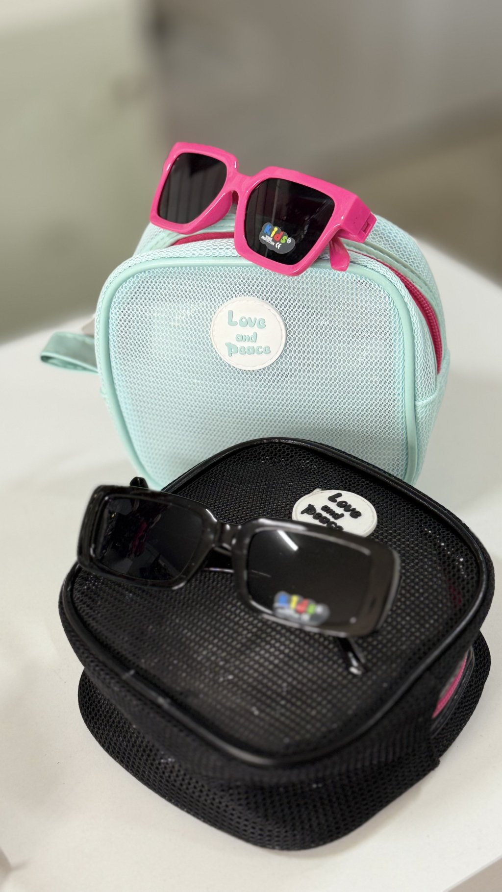 Kit infantil Necessaire + óculos 