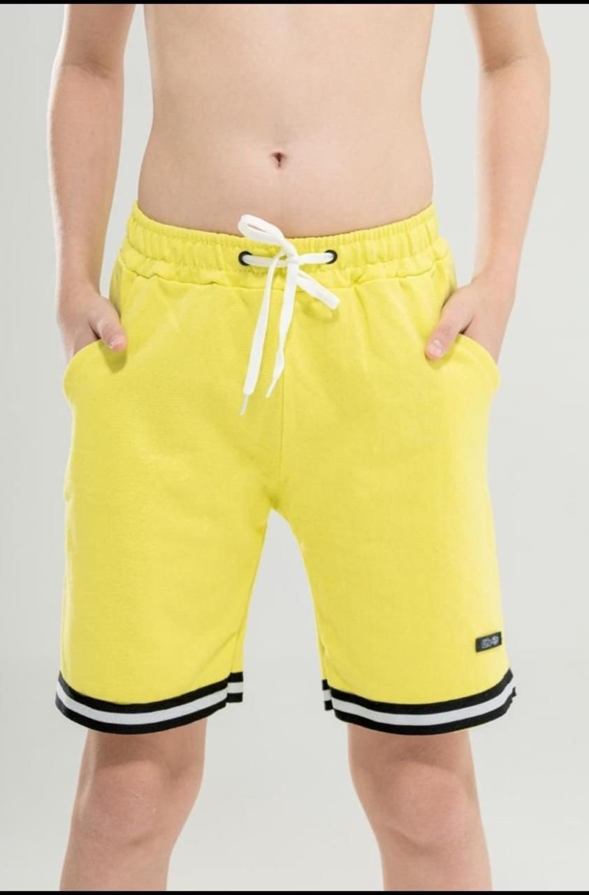 Bermuda Moletom detalhe perna REF: 574