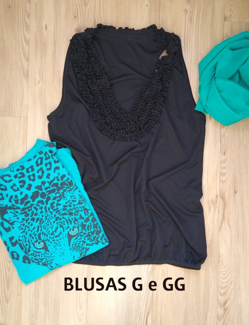 Lote GC2262- Blusas G e GG para brechó popular