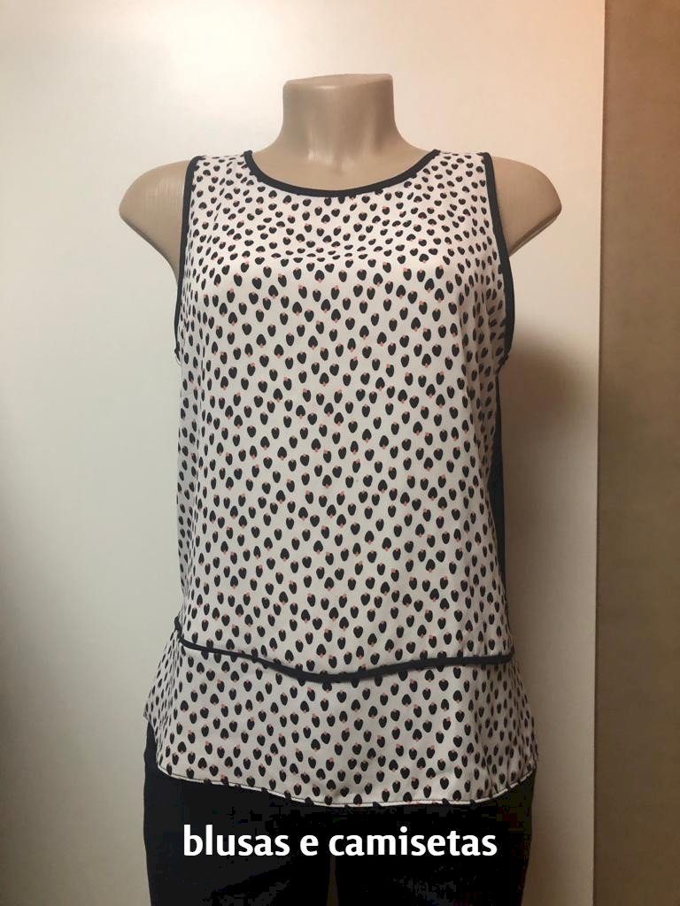 Lote GR2217 - Blusas e camisetas verão - 20 peças