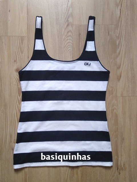 Lote MBMB2218 - Camisetas e regatas premium - 19 peças