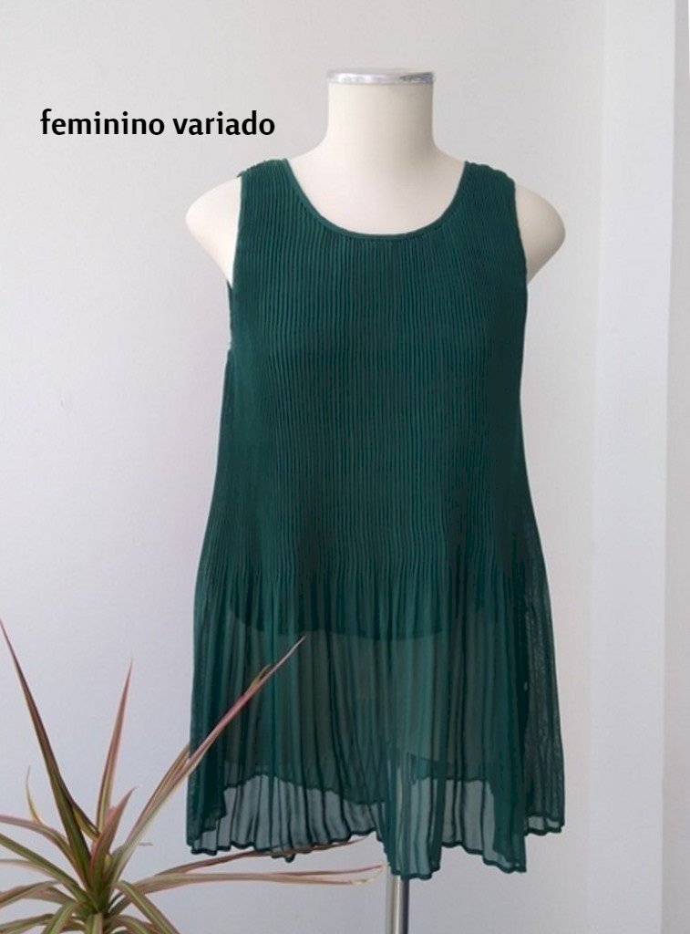 Lote MBMB0523 - Feminino variado - 21 peças