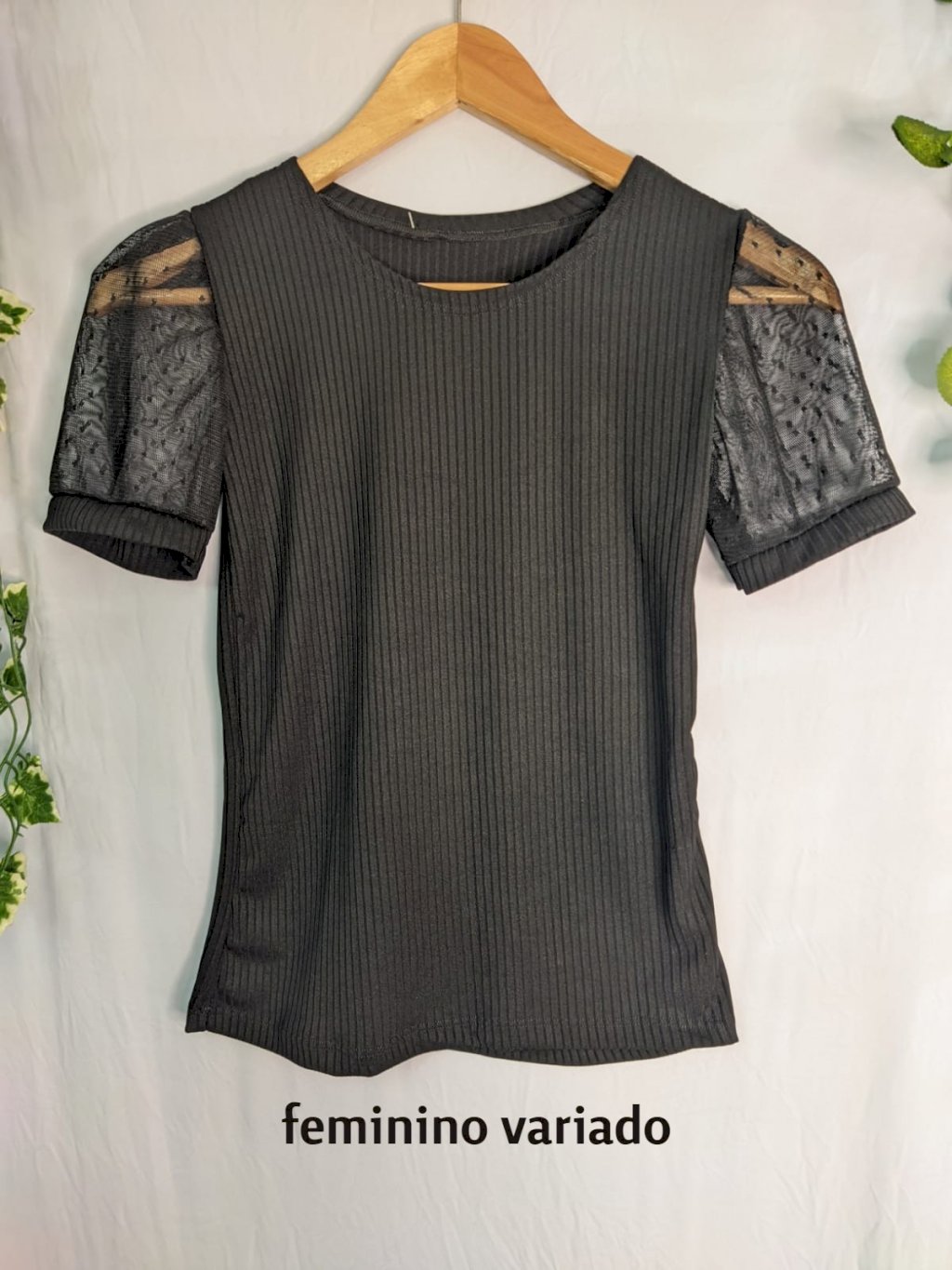 Lote IK0923 - Feminino variado sem uso - 22 peças