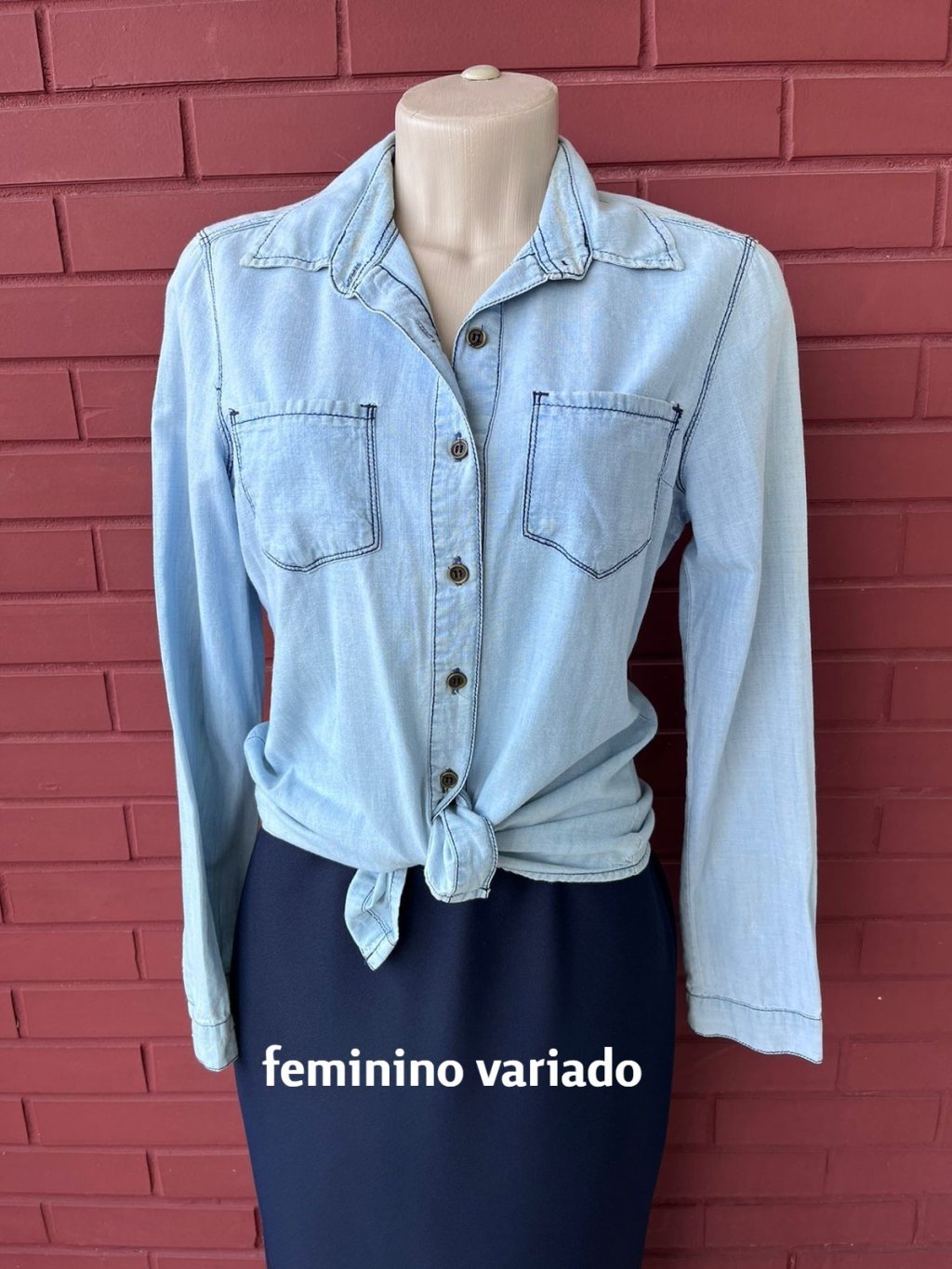 Lote TD1323 - Feminino variado - 25 peças