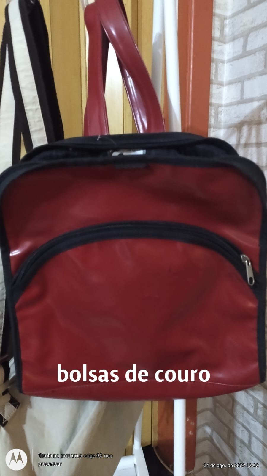 Lote PR0723 - Bolsas de couro - 5 peças