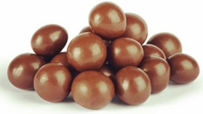 Drágea crocante chocolate ao leite