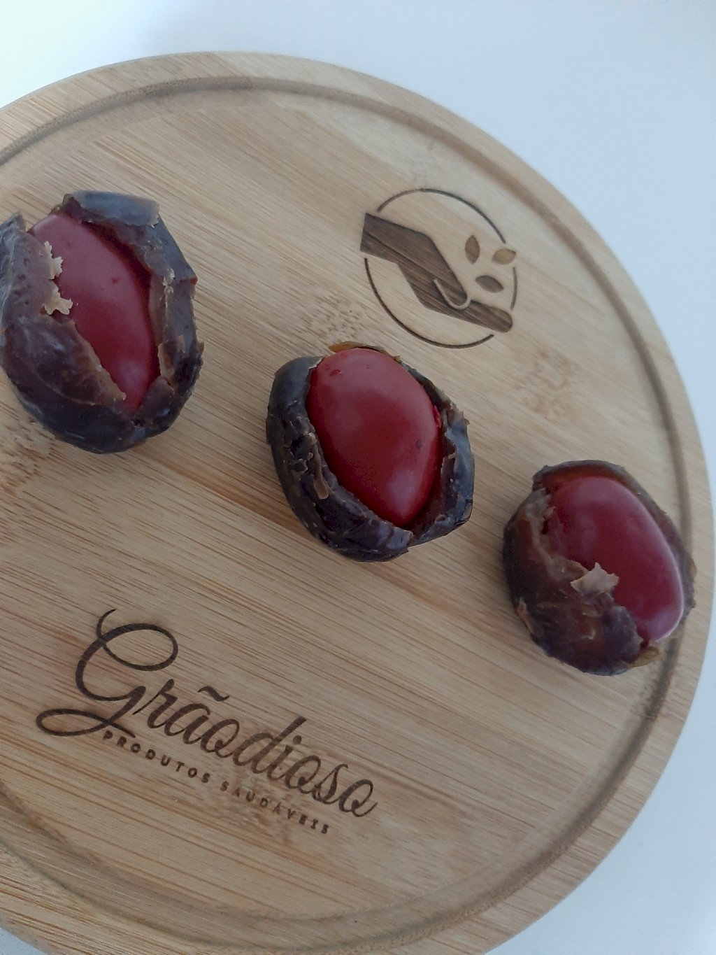 Tamara jumbo com drágea de cereja