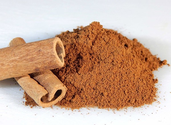 Canela em pó