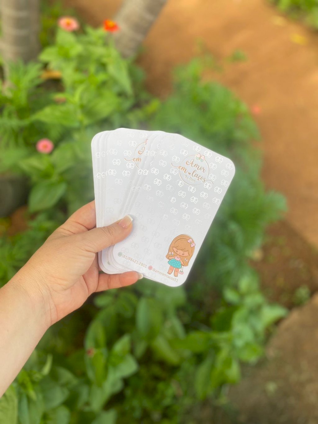 Cartela para 1 ou 2 laços - 9x15 - VERNIZ LOCAL + LAMINAÇÃO FOSCA