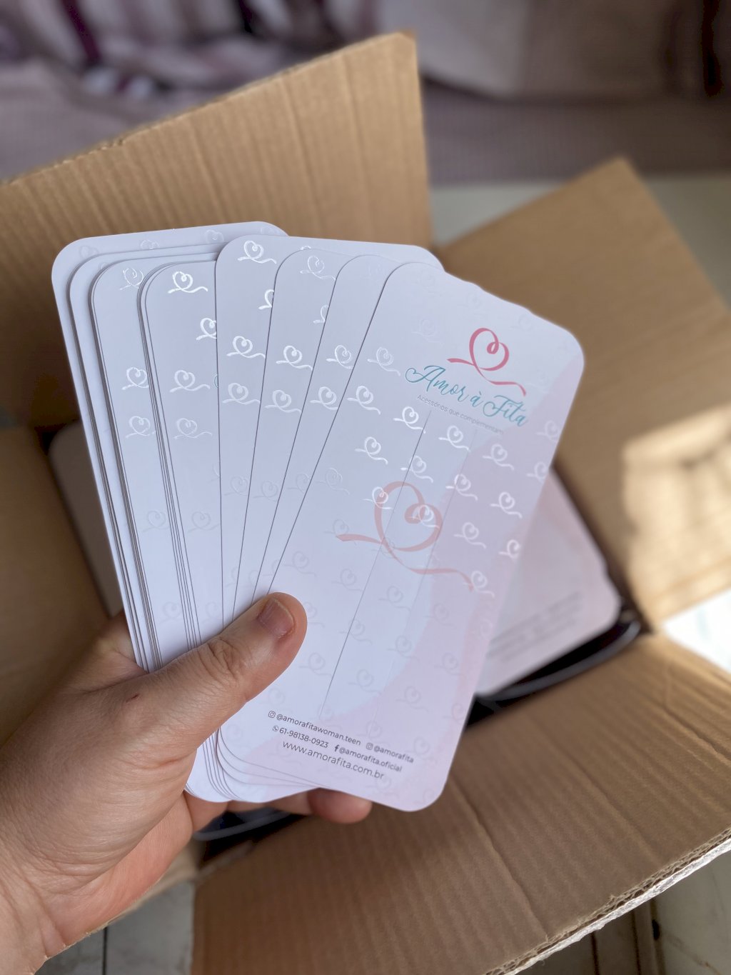 Cartela para 2 ou 3 laços - 9x18 - VERNIZ LOCAL + LAMINAÇÃO FOSCA