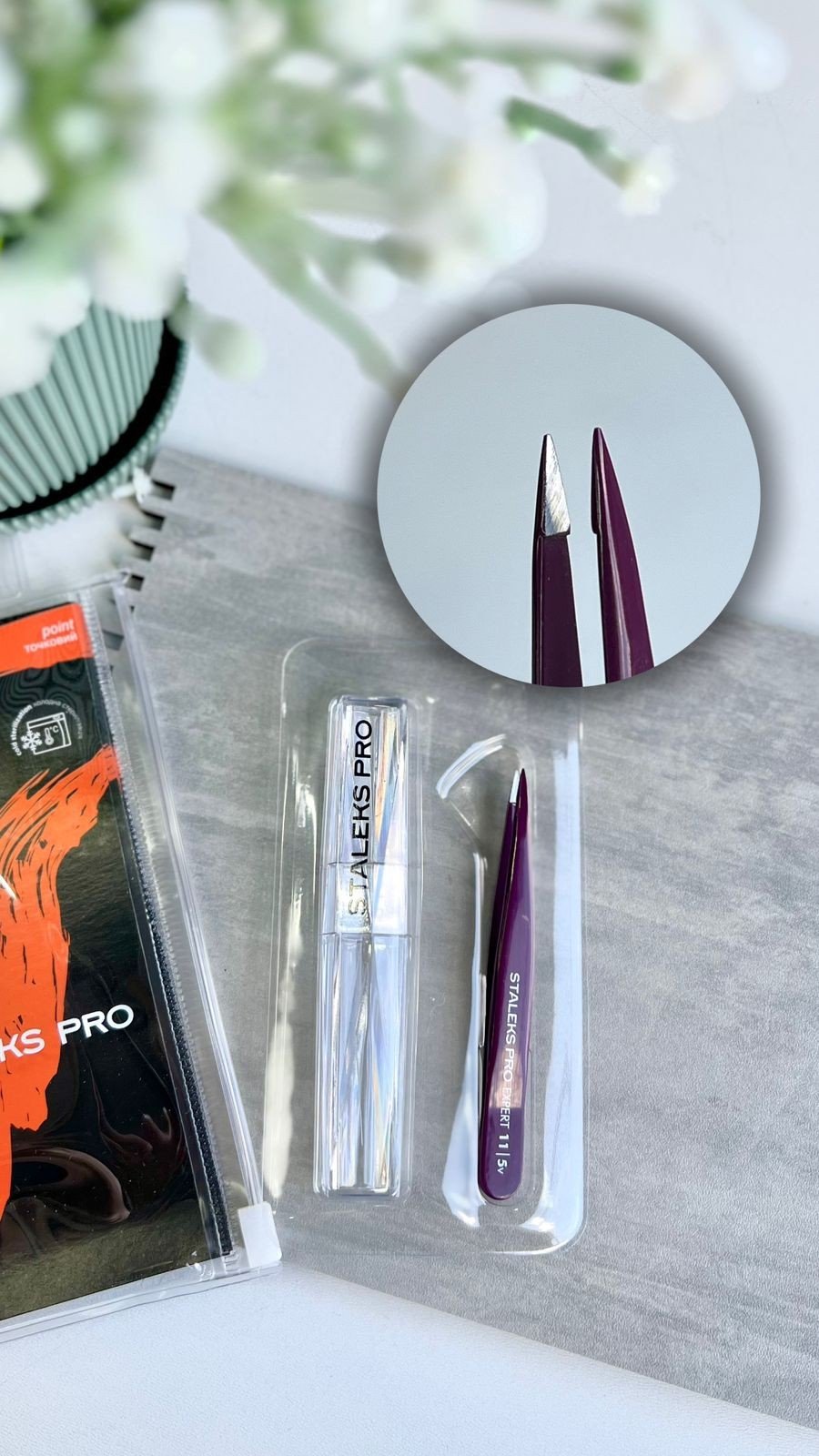 Pinça Sobrancelhas  Ponta Fina Roxa 11/5 - Staleks PRO 
