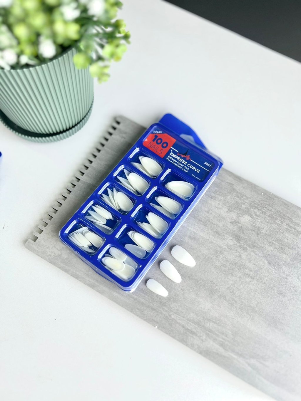 Unha Postiça Almond  Branca - Empress Curve 