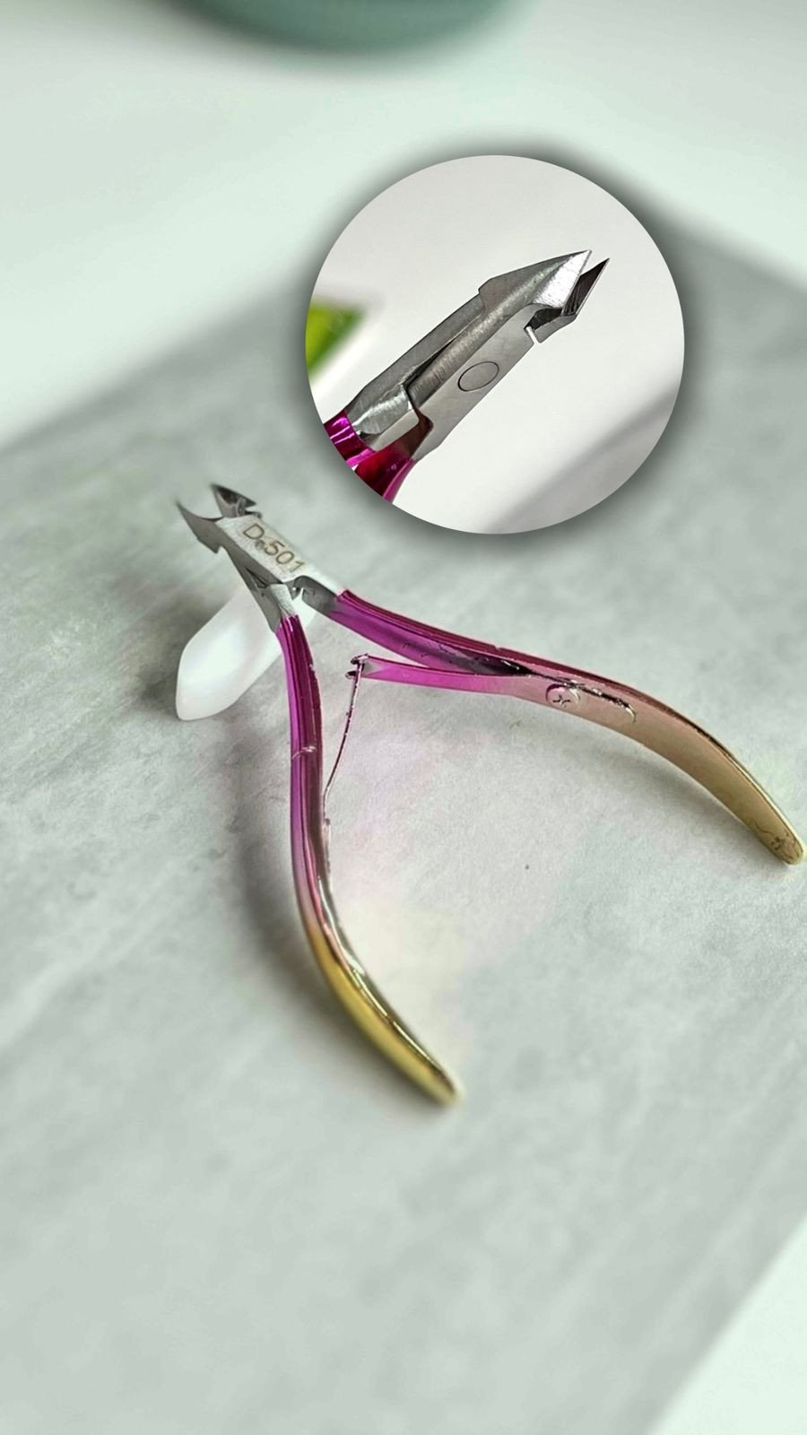 Alicate De Cutículas em Aço 