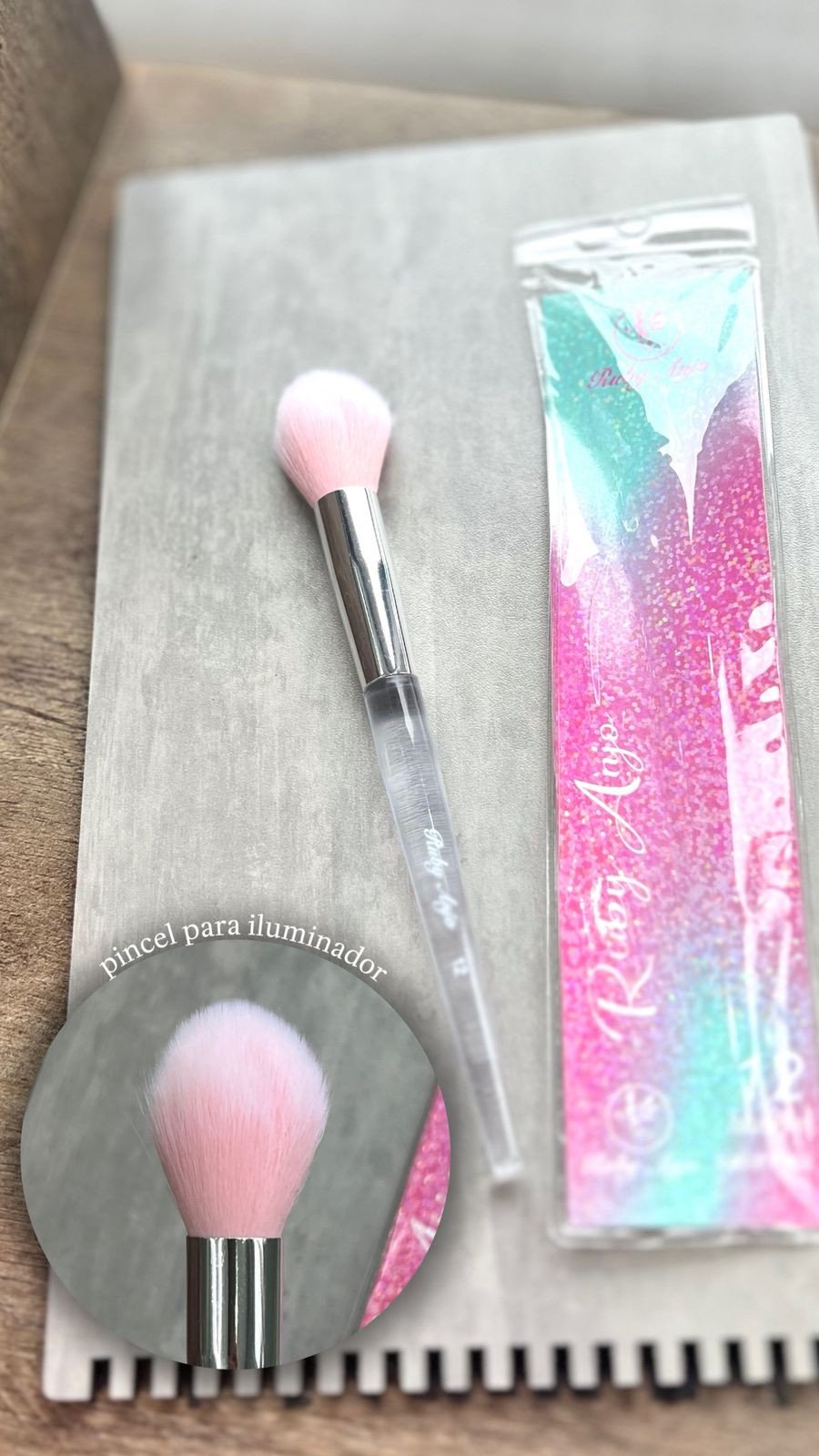 Pincel Blush ou Iluminador 12 - Ruby Anjo