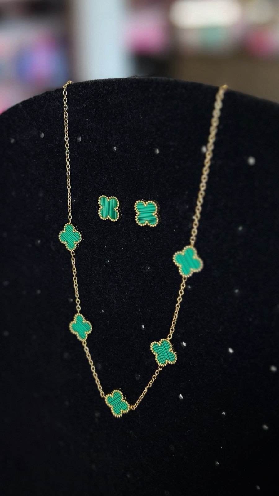 Conjunto Brinco e Colar