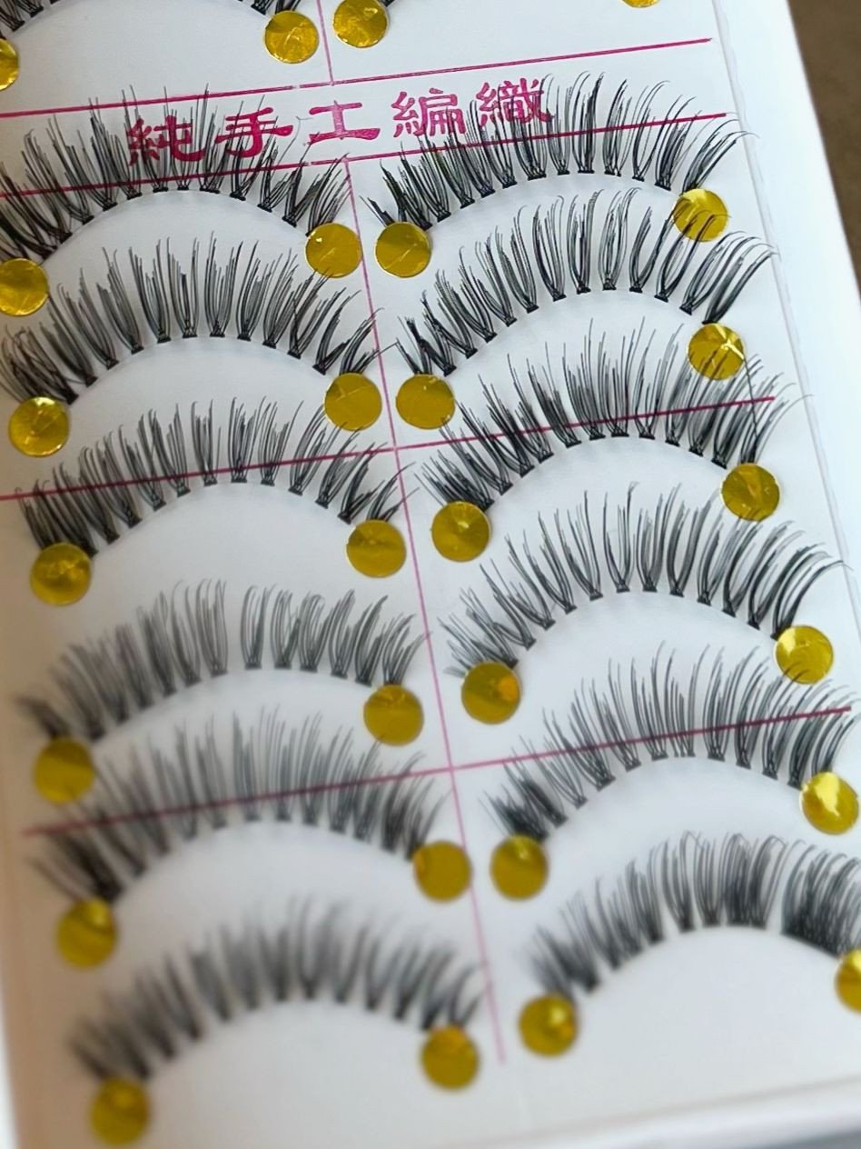 Cartela de Cílios com 10 Pares 