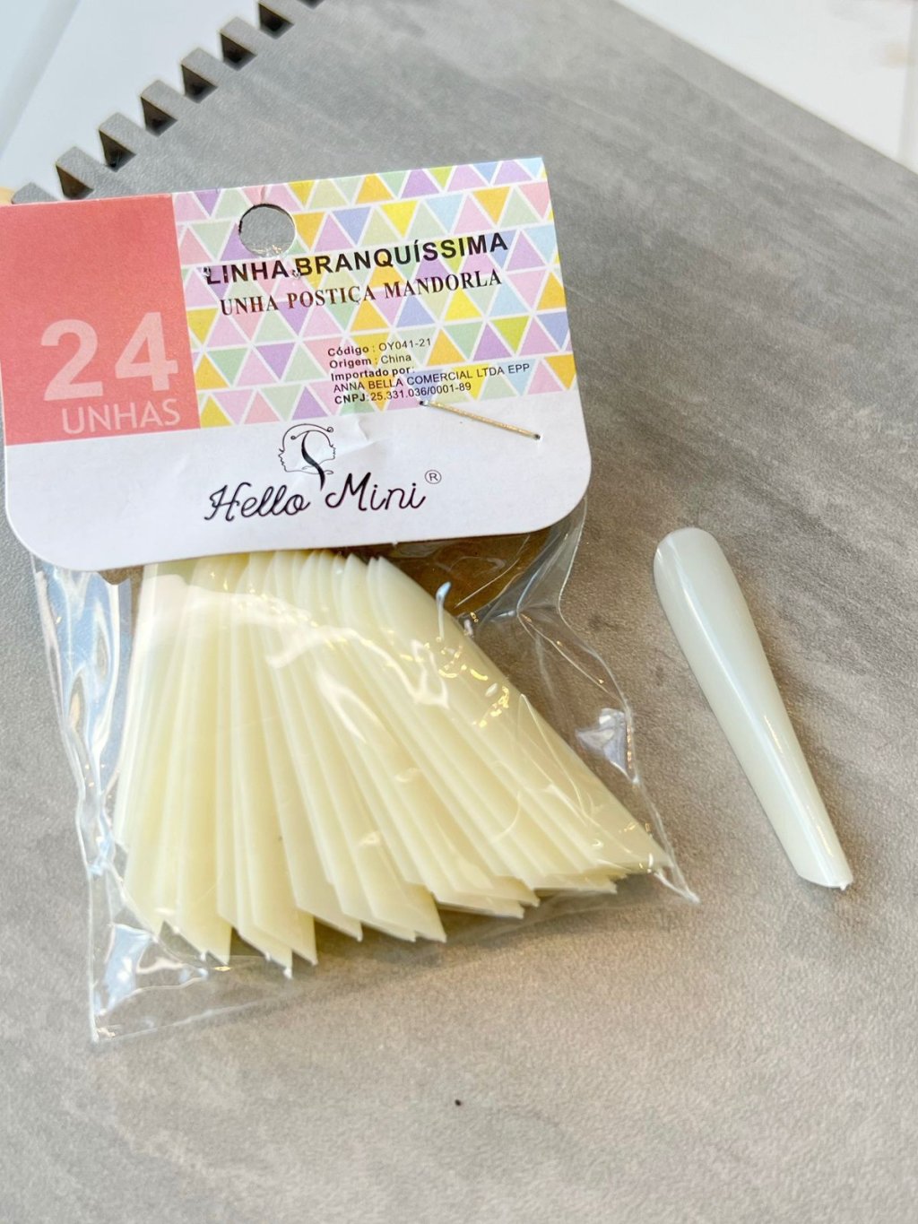 Unha Postiça Mandorla Branquíssima - Hello Mini