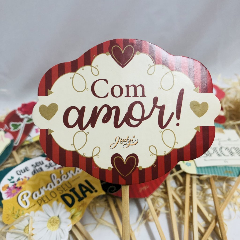 Placas em papelão “ Com Amor!”