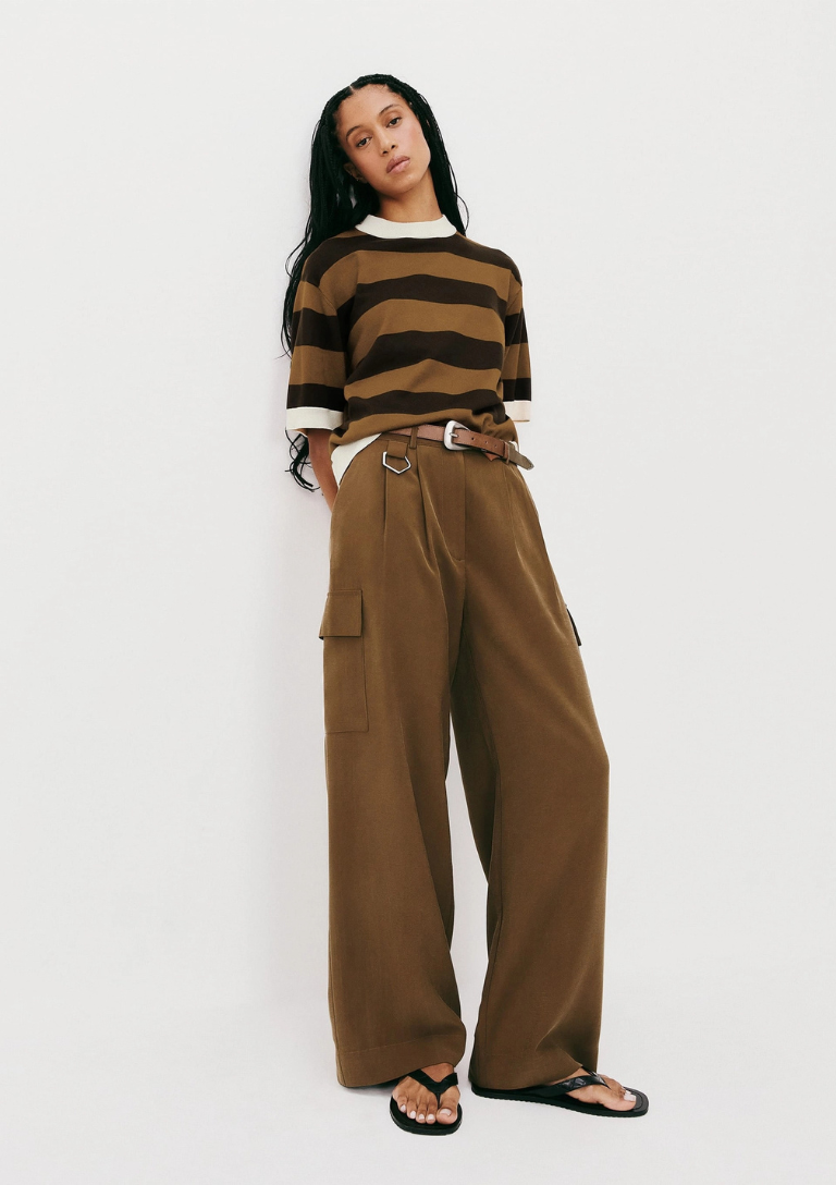 Calça Feminina Reta Em Peach Touch