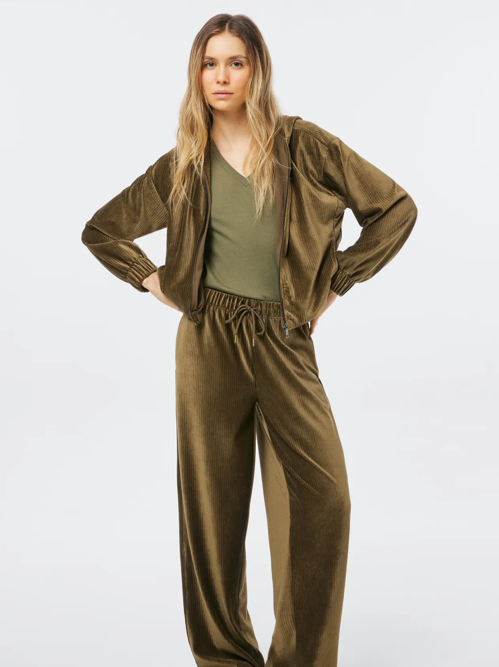 Calça Feminina Em Veludo - Verde