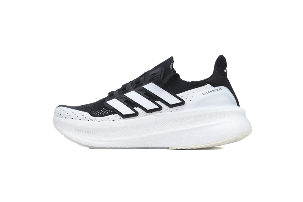 ADIDAS ULTRABOOST 5 CORE BLACK EDITION