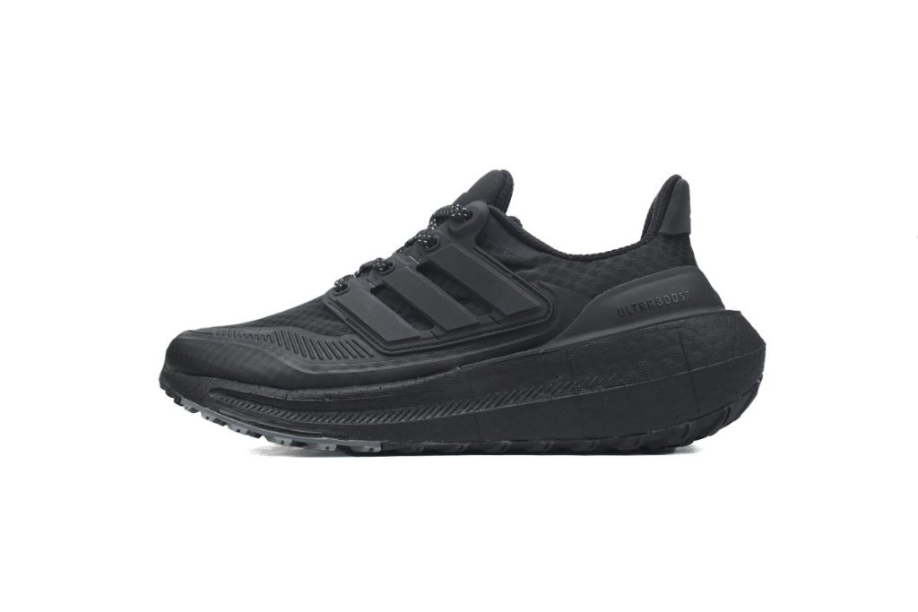 ADIDAS ULTRABOOST LIGHT C.RDY ALL BLACK