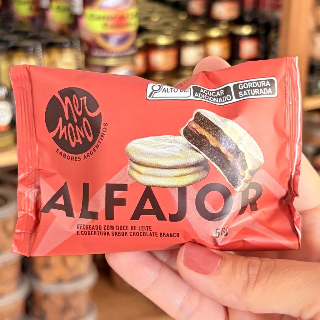 Alfajor com chocolate branco 