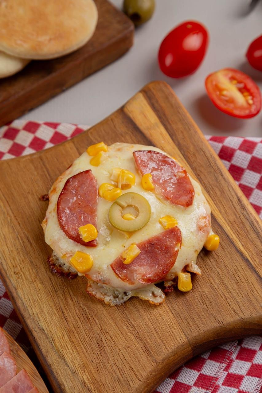 Mini Pizza Artesanal Calabresa 