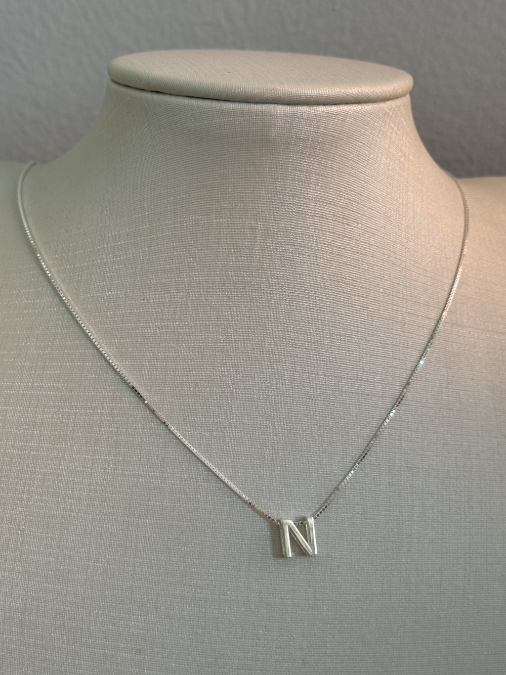 COLAR LETRA N 45CM 