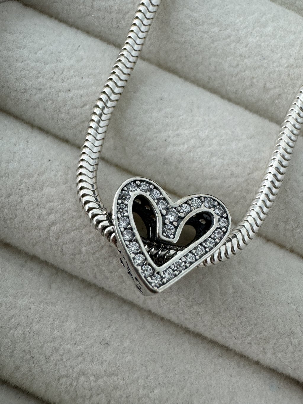 BERLOQUE SEPARADOR CORAÇÃO PEDRAS 