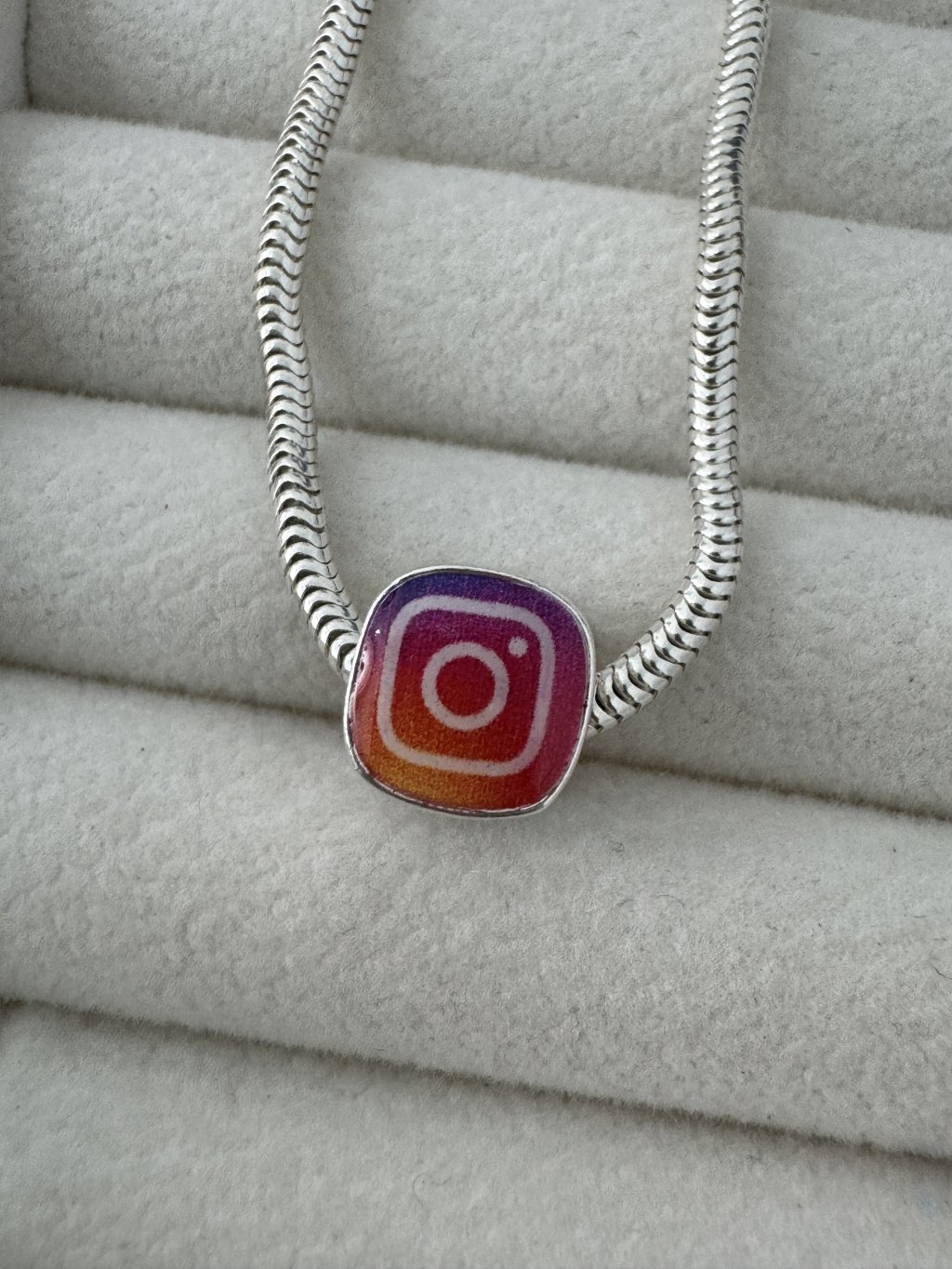 BERLOQUE SEPARADOR INSTAGRAM