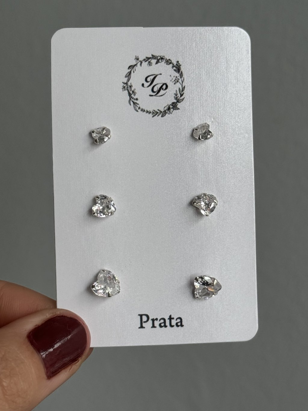 TRIO BRINCOS CORAÇÕES PEDRAS 